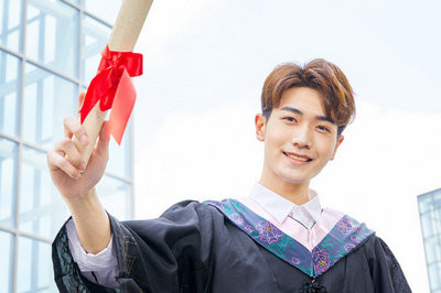 報(bào)考北京外國(guó)語大學(xué)在職研究生畢業(yè)有雙證嗎？