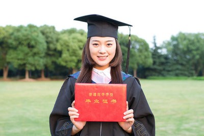 2022年新聞學(xué)在職研究生考試時(shí)間具體在什么時(shí)候？