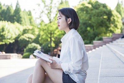 河北經(jīng)貿(mào)大學(xué)在職研究生報考條件、報考難度高嗎？