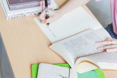 護理學(xué)在職研究生非全日制研究生報考條件是什么？