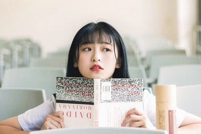 2023年選擇就讀中央財(cái)經(jīng)大學(xué)在職研究生就業(yè)前景如何？