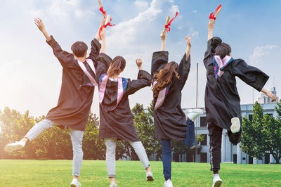 選擇中南財經(jīng)政法大學在職研究生報考靠譜嗎？