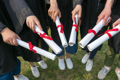 2023年報(bào)考光學(xué)工程在職研究生畢業(yè)可以獲得雙證？