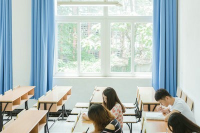 2023年報考心理健康教育在職研究生分數(shù)線多少？