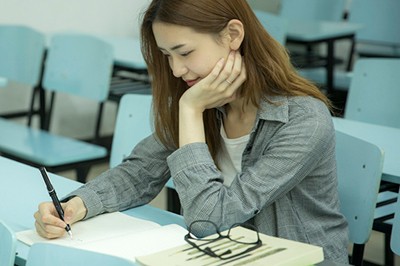 2023年國(guó)外學(xué)歷報(bào)考云南在職研究生需要滿足哪些條件？