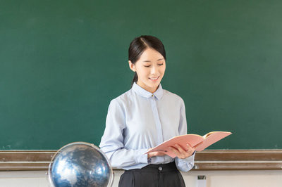重慶大學(xué)在職研究生考試時間是什么時候？