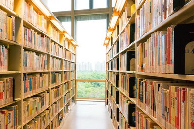 遼寧大學(xué)在職研究生論文答辯容易通過嗎？