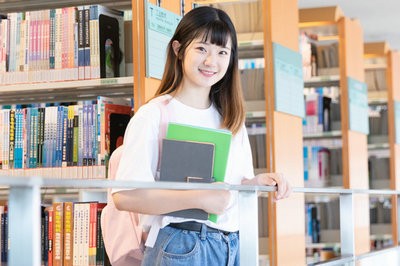 本科有學(xué)位報(bào)考哲學(xué)在職研究生優(yōu)勢(shì)是什么？