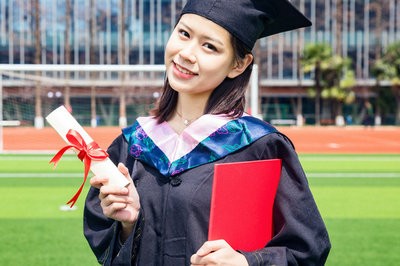 2023年報(bào)考英語筆譯在職研究生哪些院校容易上岸？