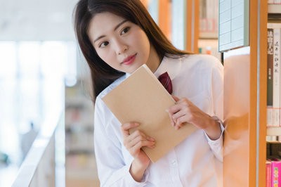 哪些人適合報(bào)考錦州醫(yī)科大學(xué)在職研究生？