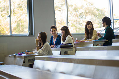 報(bào)考重慶大學(xué)在職研究生是在周末上課嗎？