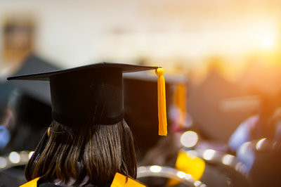 2023年國外學(xué)歷報考南開大學(xué)在職研究生難嗎？
