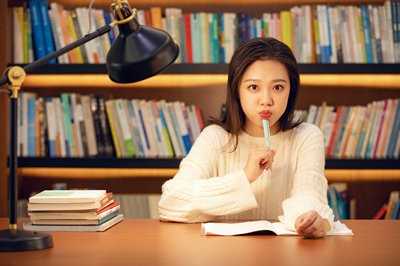 內(nèi)蒙古農(nóng)業(yè)大學(xué)在職研究生可以通過什么途徑去報(bào)考？