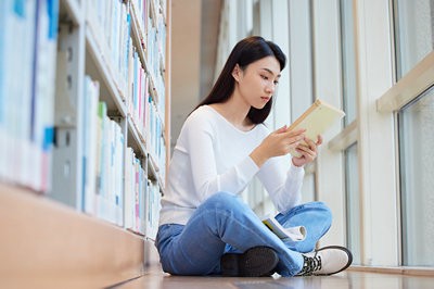 應(yīng)屆生可以報(bào)考上海理工大學(xué)在職研究生嗎？