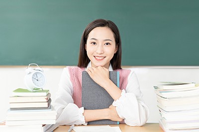 美國喬治?？怂勾髮W國際碩士可以通過什么途徑報名？