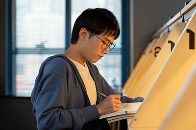 英語不好可以報考美國加州高登學(xué)院國際碩士嗎？