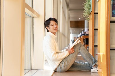 公務(wù)員報考在職研究生就業(yè)前景如何？