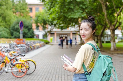 高級(jí)研修班適合哪些在職人員報(bào)考？