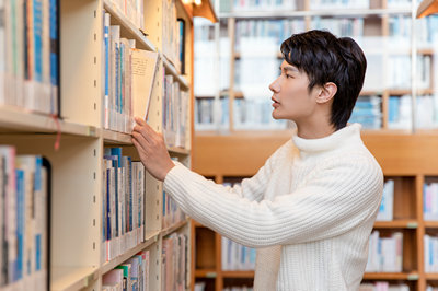 加拿大西三一大學(xué)國際碩士
