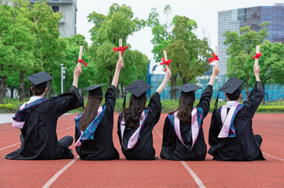 報考吉林大學在職研究生對于工作的優(yōu)勢？